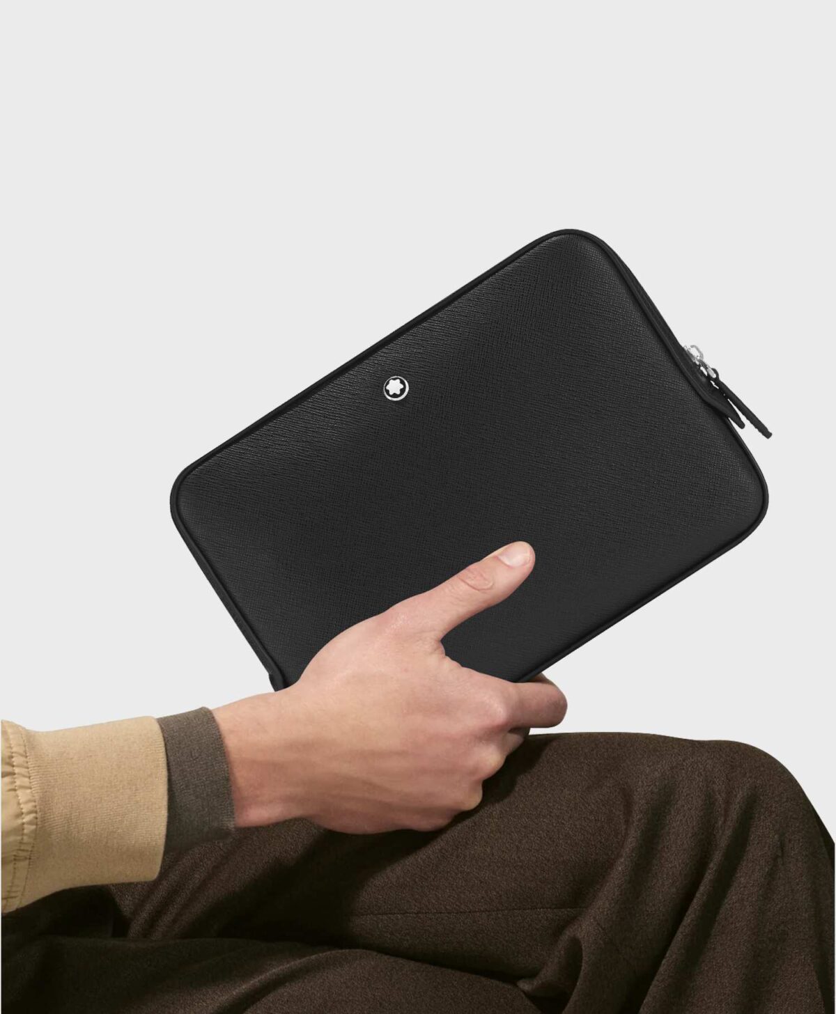 Có nên mua túi Montblanc Sartorial Mini Messenger 130308?